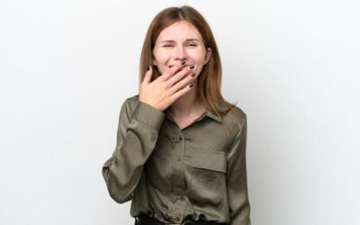 Bruksizm objawy i skutki – jak je rozpoznać na co dzień?