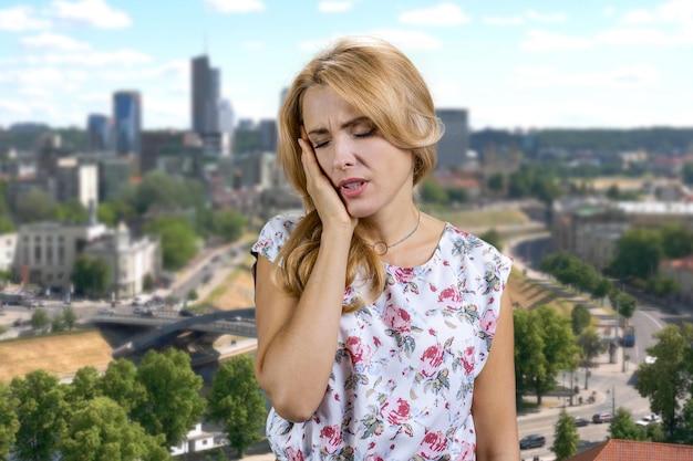 Jak rozpoznać objawy przetoki dziąsłowej?