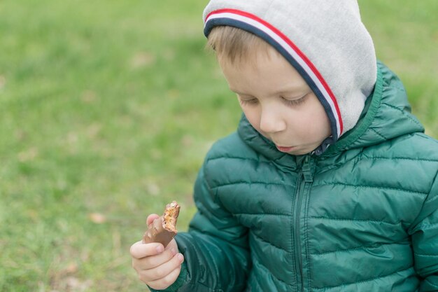 Robaki u dzieci objawy kaszel – kiedy warto się niepokoić?