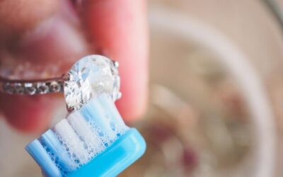 Domowe sposoby na wyczyszczenie protezy – co warto wiedzieć?